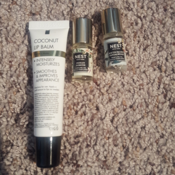 New Nest fragrances perfume oil set - Picture 3 of 3